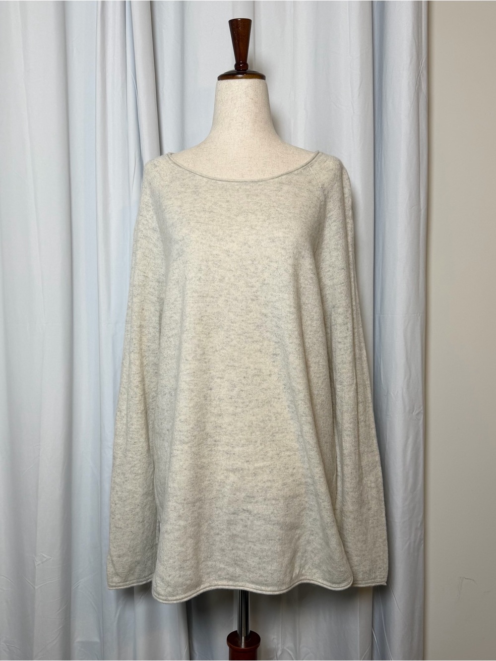 Vince Wool Cashmere Boat Neck Sweater Oatmeal Large